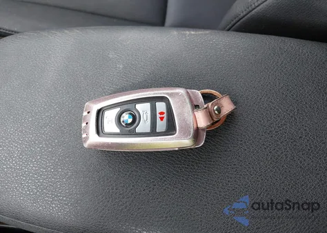 2017 BMW X3 xDrive28I z USA, uszkodzony, nr VIN 5UXWX9C51H0T02280